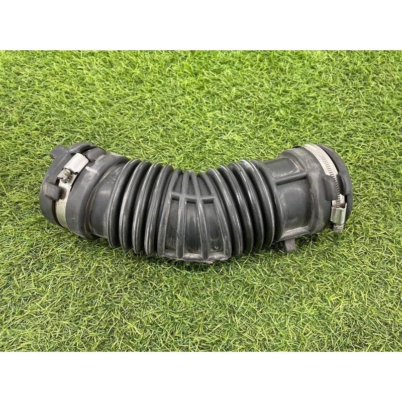 Патрубок воздушного фильтра (впускная система) Renault Scenic III 2011 1.6 R9M 165751903R