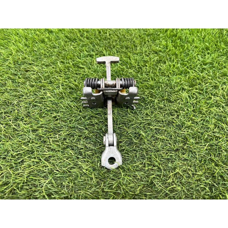 Ограничитель двери (кузов и элементы) Renault Scenic III 2011 1.6 R9M 824309533R