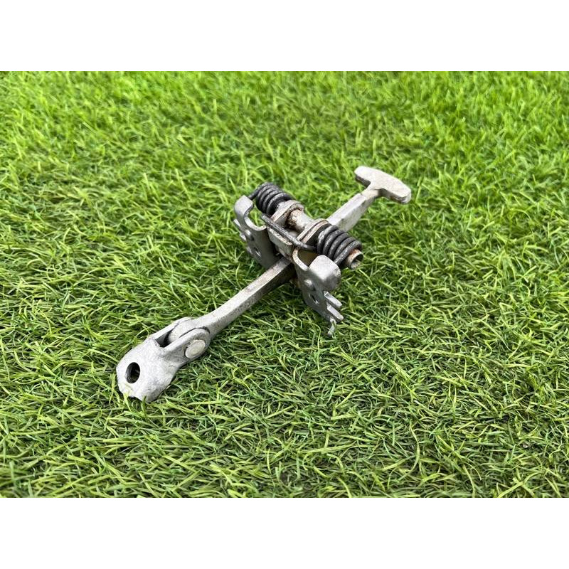 Ограничитель двери (кузов и элементы) Renault Scenic III 2011 1.6 R9M 824309533R