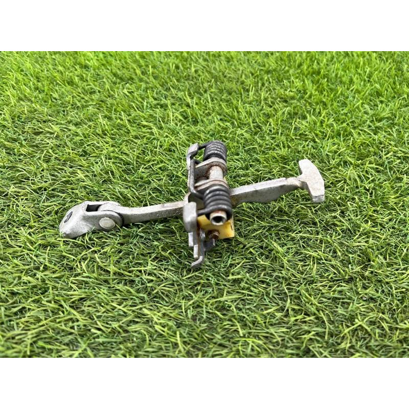 Ограничитель двери (кузов и элементы) Renault Scenic III 2011 1.6 R9M 824309533R