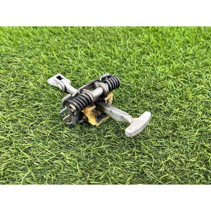 Ограничитель двери (кузов и элементы) Renault Scenic III 2011 1.6 R9M 824309533R