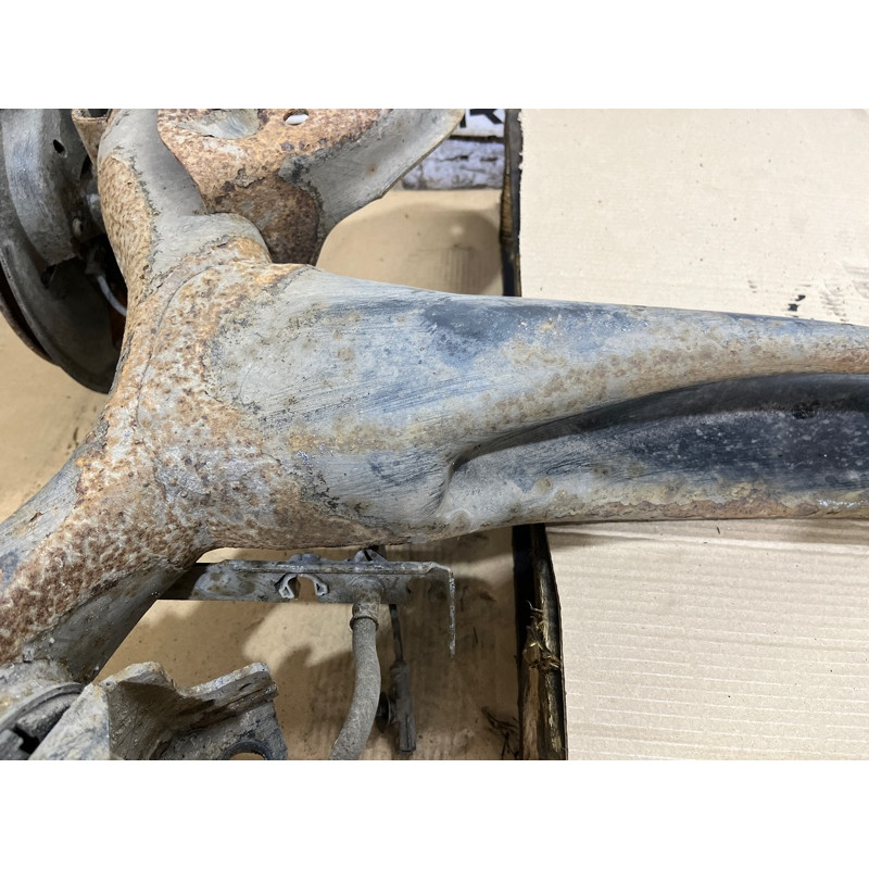 Балка подвески (подвеска) Renault Scenic III 2011 1.6 R9M 555113282R