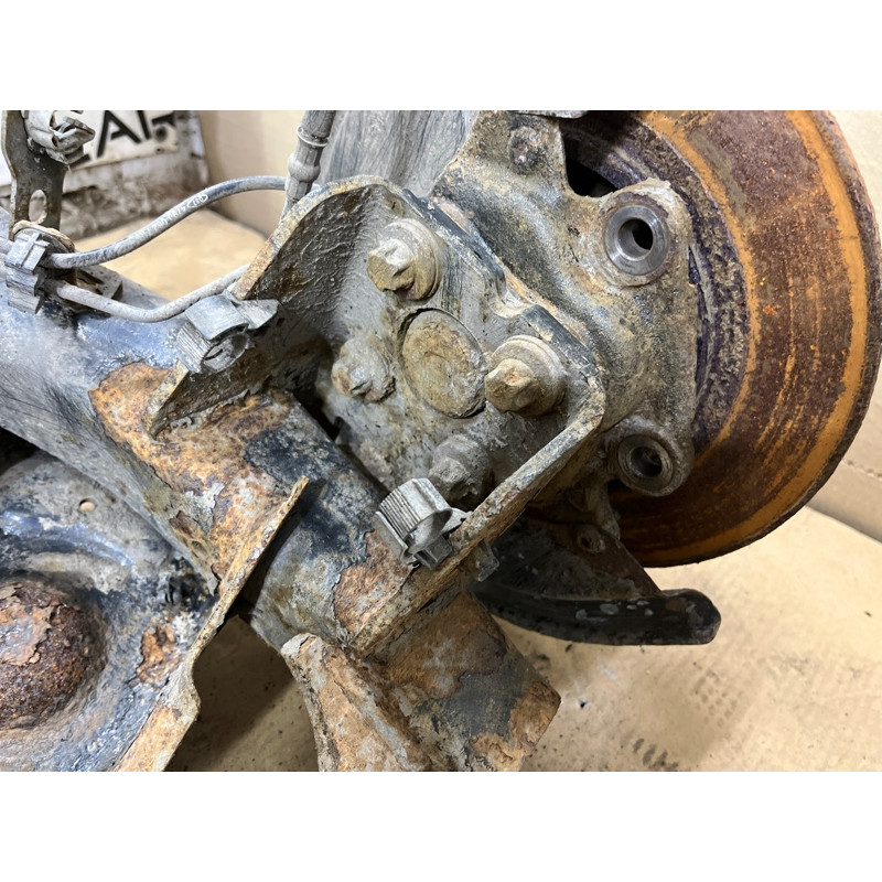 Балка подвески (подвеска) Renault Scenic III 2011 1.6 R9M 555113282R