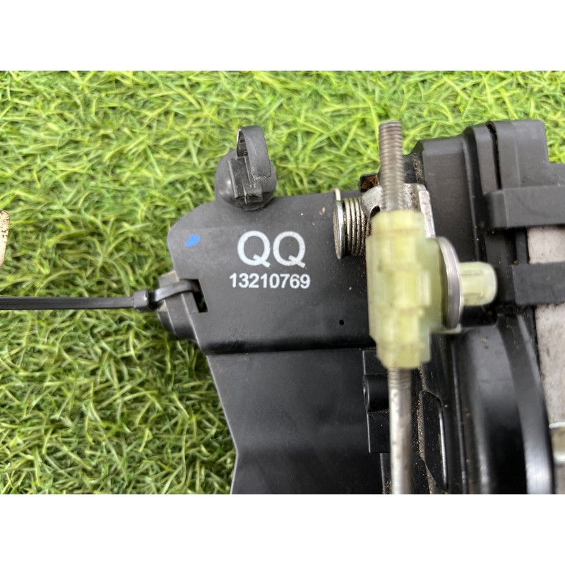 Замок двери (кузов и элементы) Opel Vectra C 2.2 Z22YH 13210769