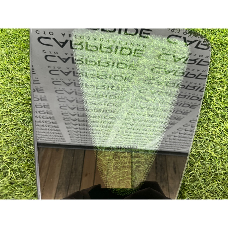 Форточка кузова (стекла и зеркала) Renault Scenic III 2011 1.6 R9M 833070003R