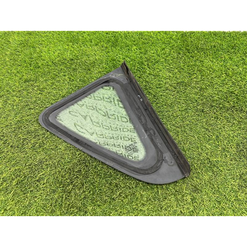 Форточка кузова (стекла и зеркала) Renault Scenic III 2011 1.6 R9M 833070003R