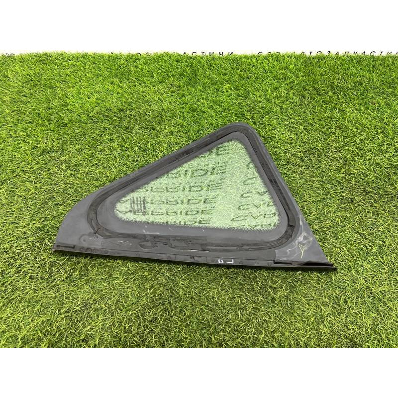 Форточка кузова (стекла и зеркала) Renault Scenic III 2011 1.6 R9M 833070003R