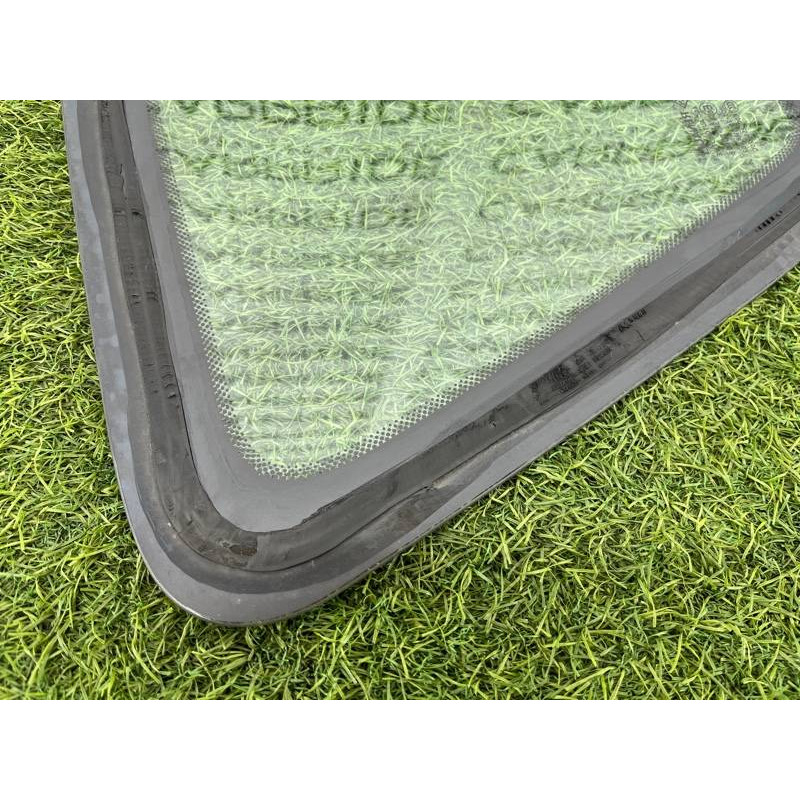 Форточка кузова (стекла и зеркала) Renault Scenic III 2011 1.6 R9M 833070003R