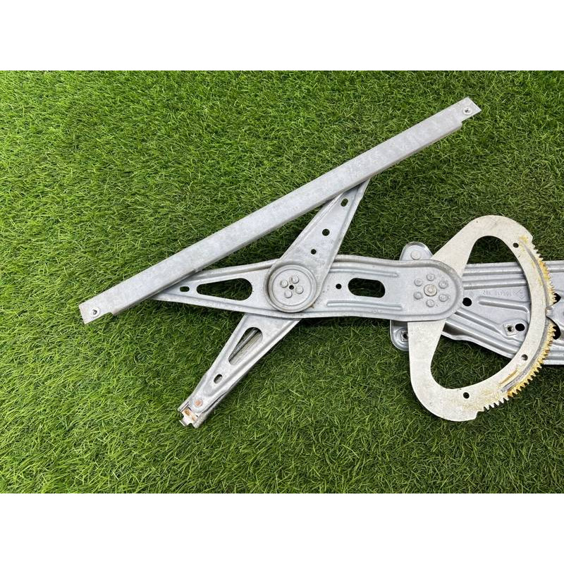 Механизм стеклоподъемника (кузов и элементы) Renault Scenic III 2011 1.6 R9M 827216769R