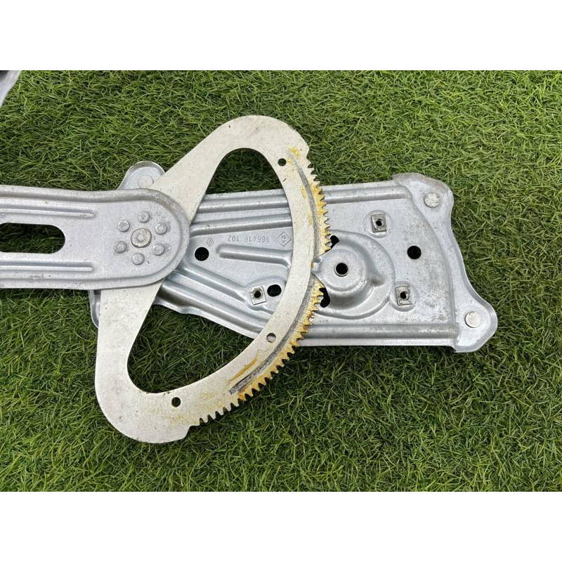 Механизм стеклоподъемника (кузов и элементы) Renault Scenic III 2011 1.6 R9M 827216769R