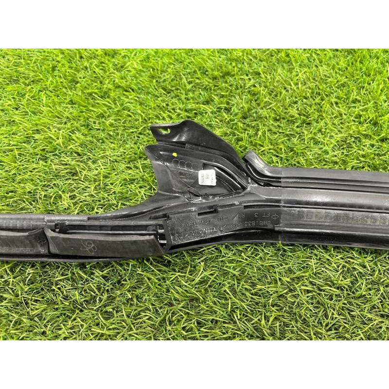Уплотнитель проема двери (кузов и элементы) Audi A5 F5 2019 2.0 TFSI 8W8833708