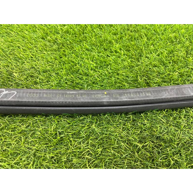 Уплотнитель проема двери (кузов и элементы) Audi A5 F5 2019 2.0 TFSI 8W8833708