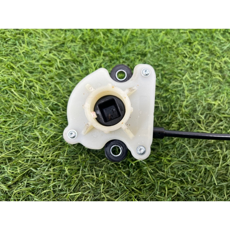 Трос аварийной разблокировки АКПП (трансмиссия) AUDI A4 B9 2017 2.0L 8W0713052K