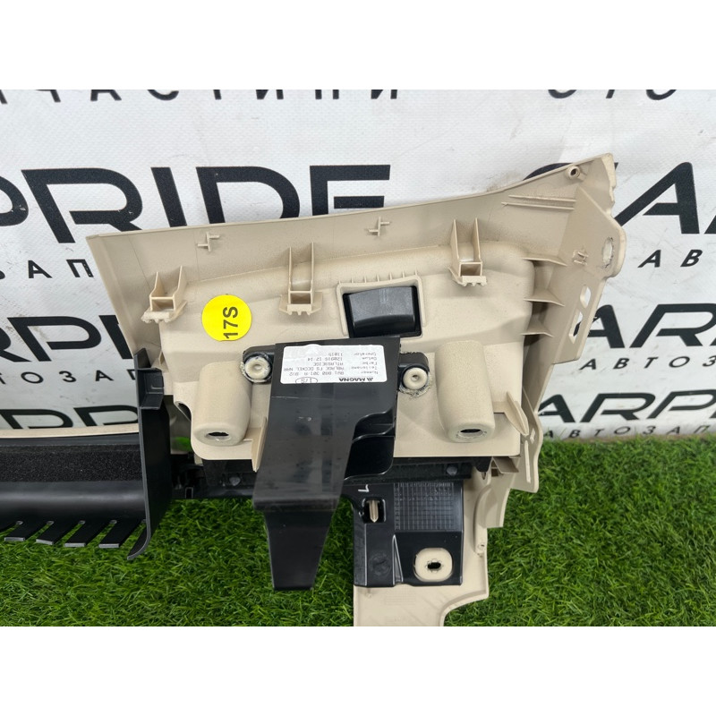 Бардачок водительский (салон) AUDI A4 B9 2017 2.0L 8W1880301ABV2