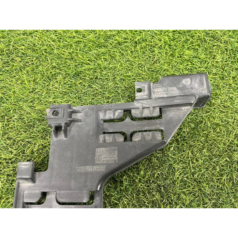 Кронштейн фари (кузов і елементи) Audi Q5 8R 2012 3.2 CALB 8R0941454