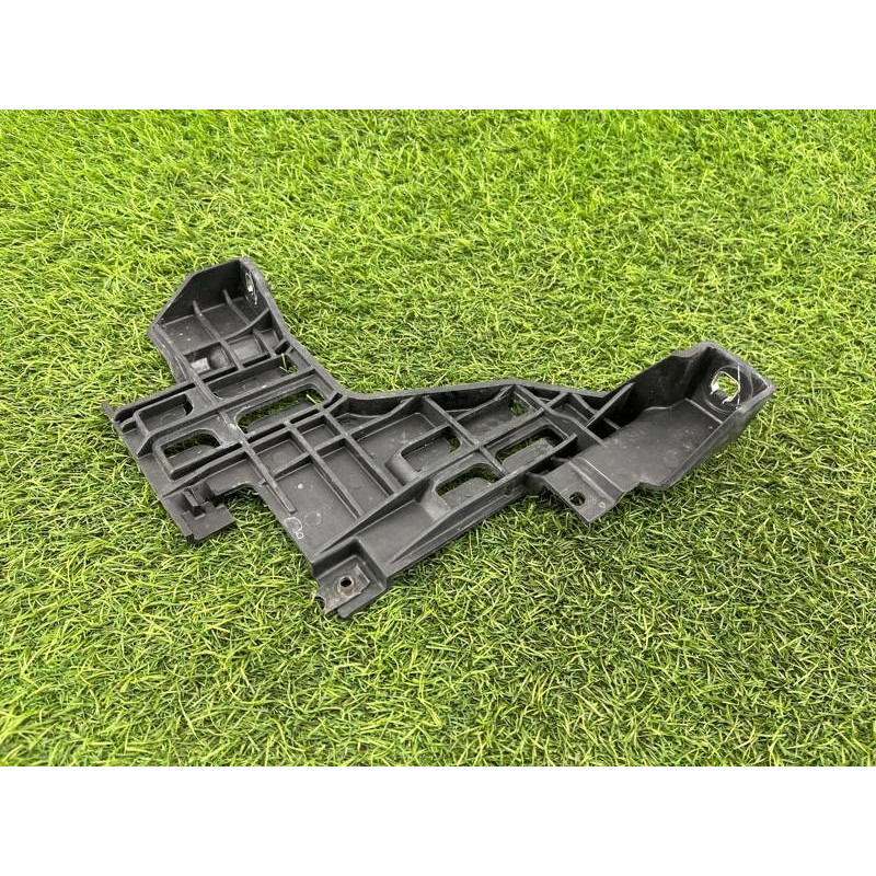 Кронштейн фари (кузов і елементи) Audi Q5 8R 2012 3.2 CALB 8R0941454