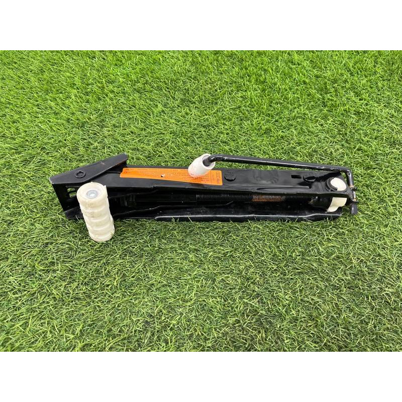 Домкрат (аксессуары) AUDI A8 D4 2011 4,2 4H0011031C