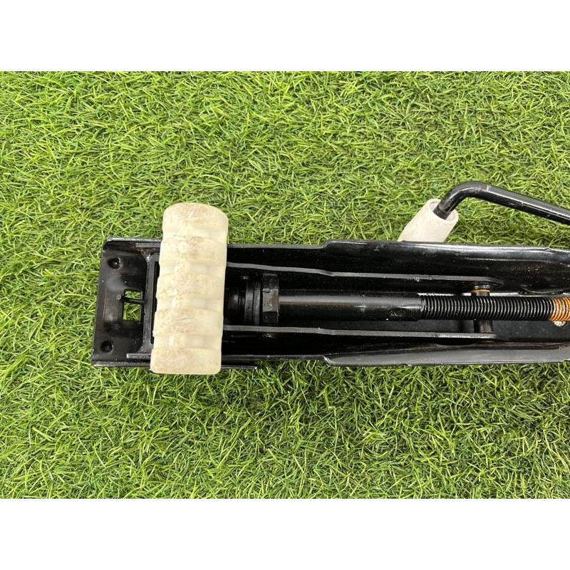 Домкрат (аксессуары) AUDI A8 D4 2011 4,2 4H0011031C