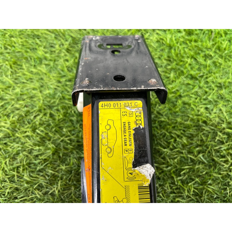 Домкрат (аксессуары) AUDI A8 D4 2011 4,2 4H0011031C