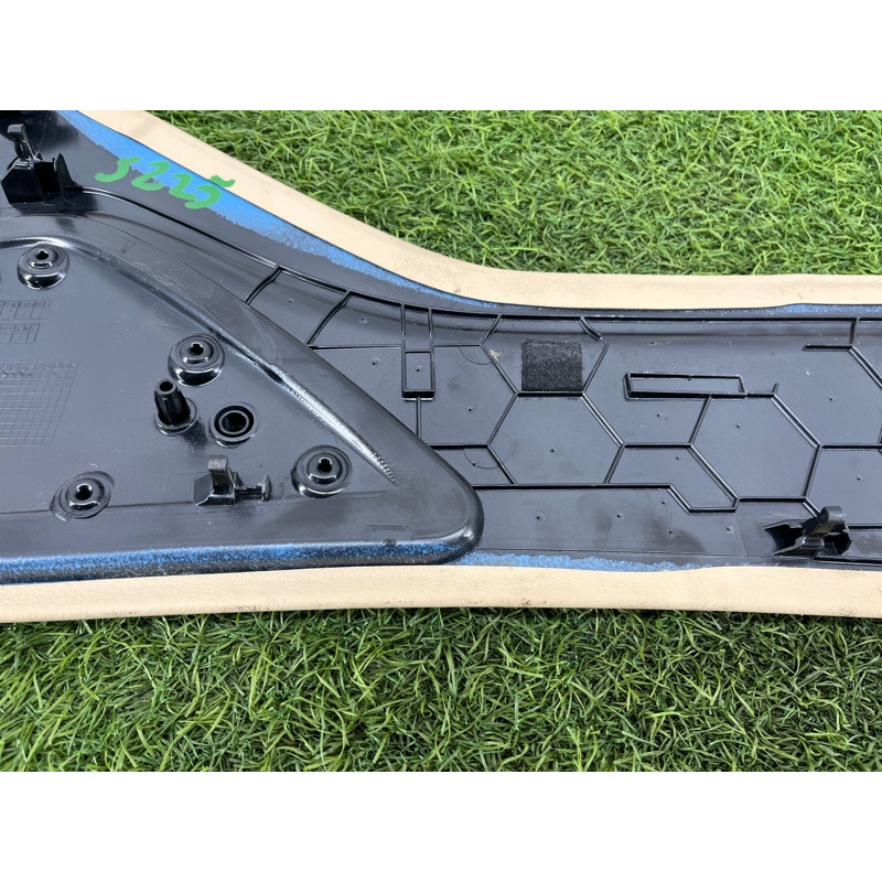 Накладка центральной консоли (салон) AUDI A8 D4 2011 4,2 4H1863304BEM4