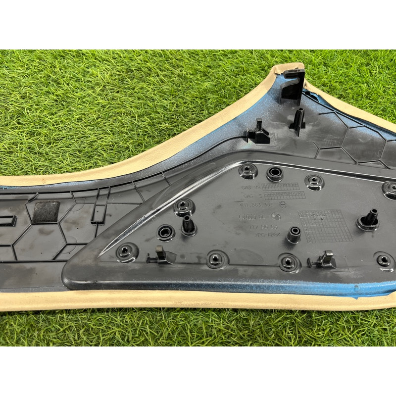 Накладка центральной консоли (салон) AUDI A8 D4 2011 4,2 4H1863303BEM4