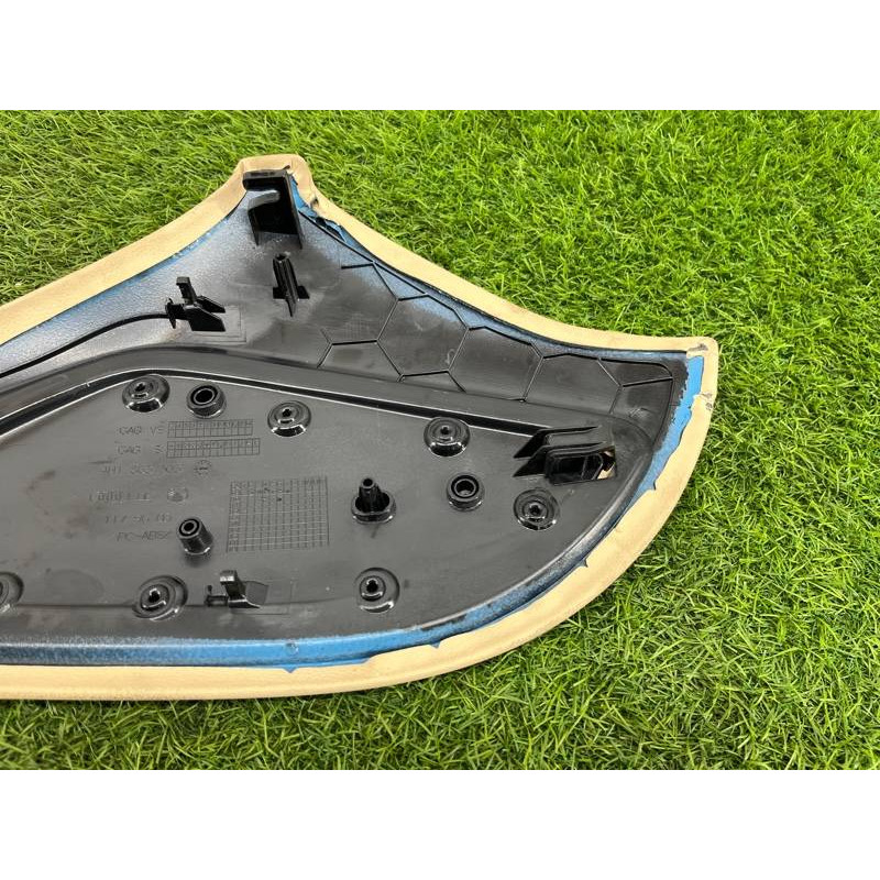 Накладка центральной консоли (салон) AUDI A8 D4 2011 4,2 4H1863303BEM4