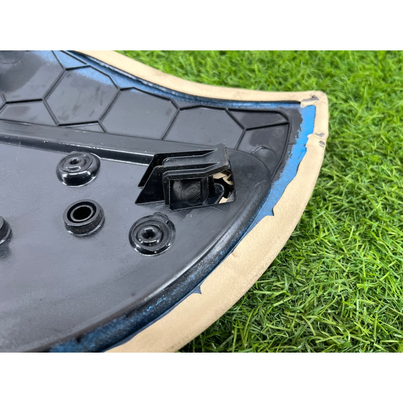 Накладка центральной консоли (салон) AUDI A8 D4 2011 4,2 4H1863303BEM4