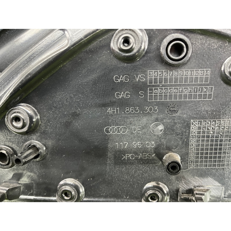 Накладка центральной консоли (салон) AUDI A8 D4 2011 4,2 4H1863303BEM4