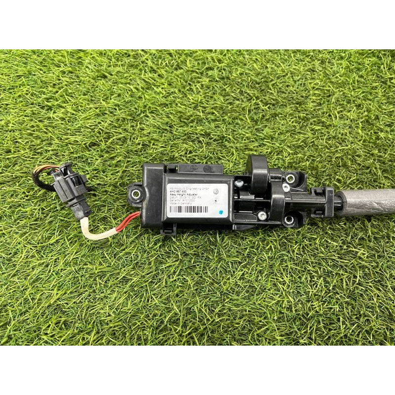 Кронштейн ремня безопасности (салон) AUDI A8 D4 2011 4,2 4H0857833