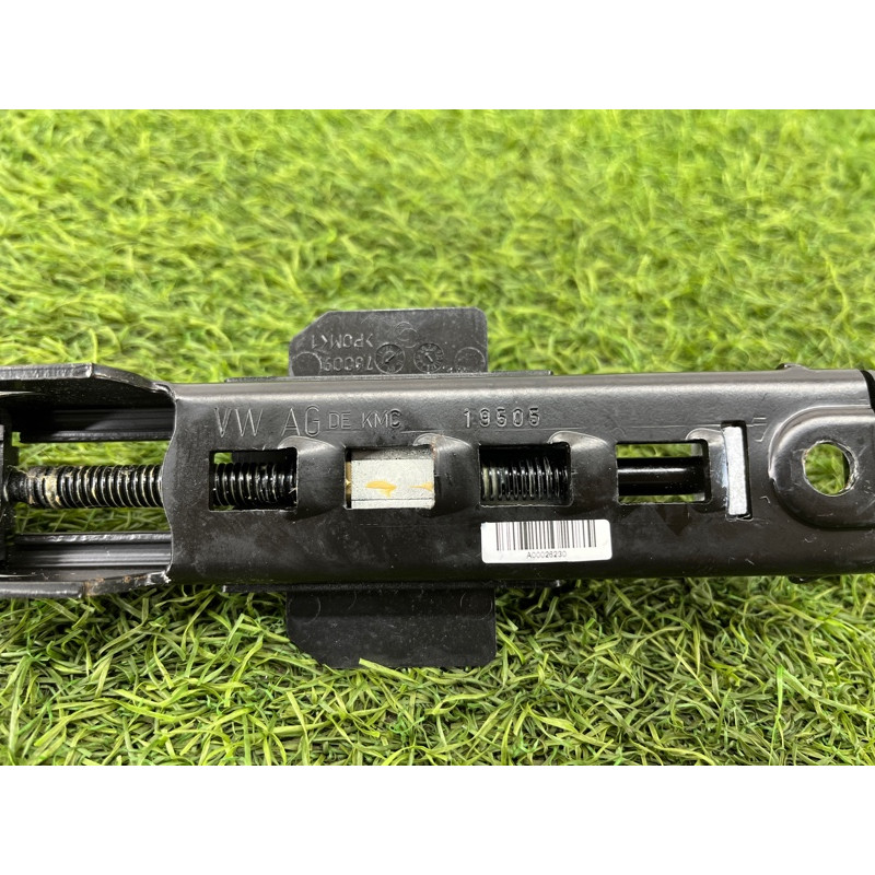 Кронштейн ремня безопасности (салон) AUDI A8 D4 2011 4,2 4H0857833