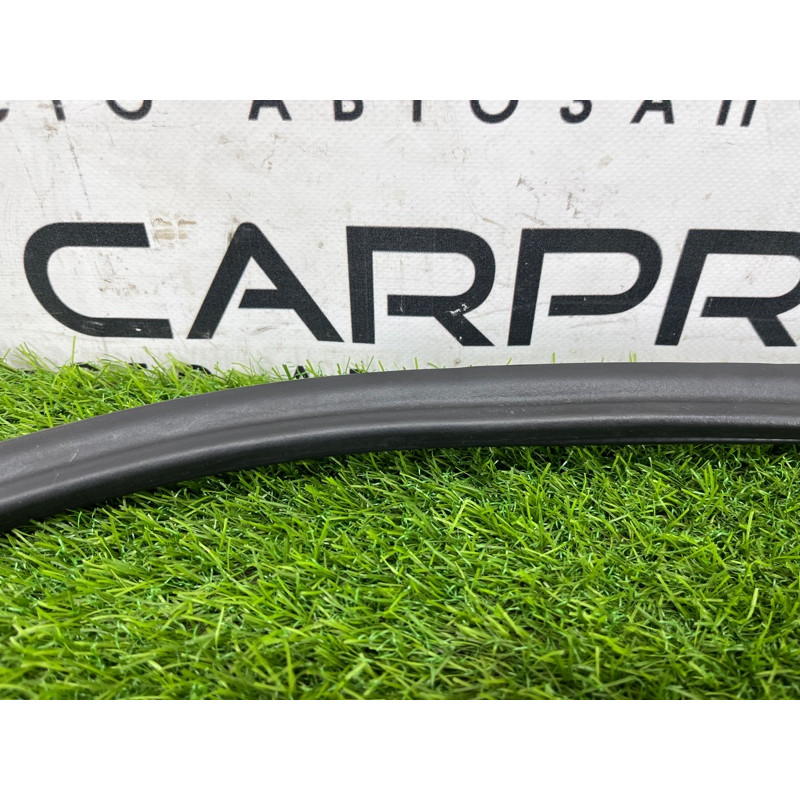 Уплотнитель проема двери (кузов и элементы) AUDI A8 D4 2011 4,2 4H0831721G