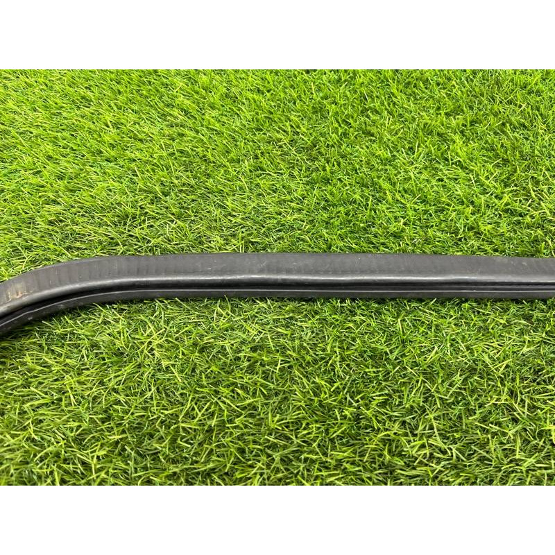 Уплотнитель проема двери (кузов и элементы) AUDI A8 D4 2011 4,2 4H0831721G