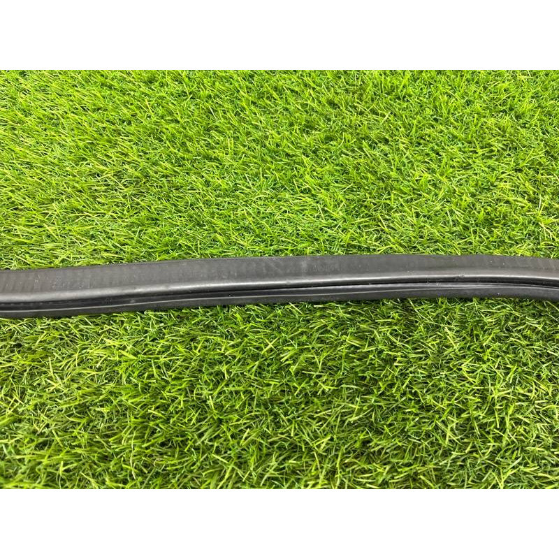 Уплотнитель проема двери (кузов и элементы) AUDI A8 D4 2011 4,2 4H0831721G