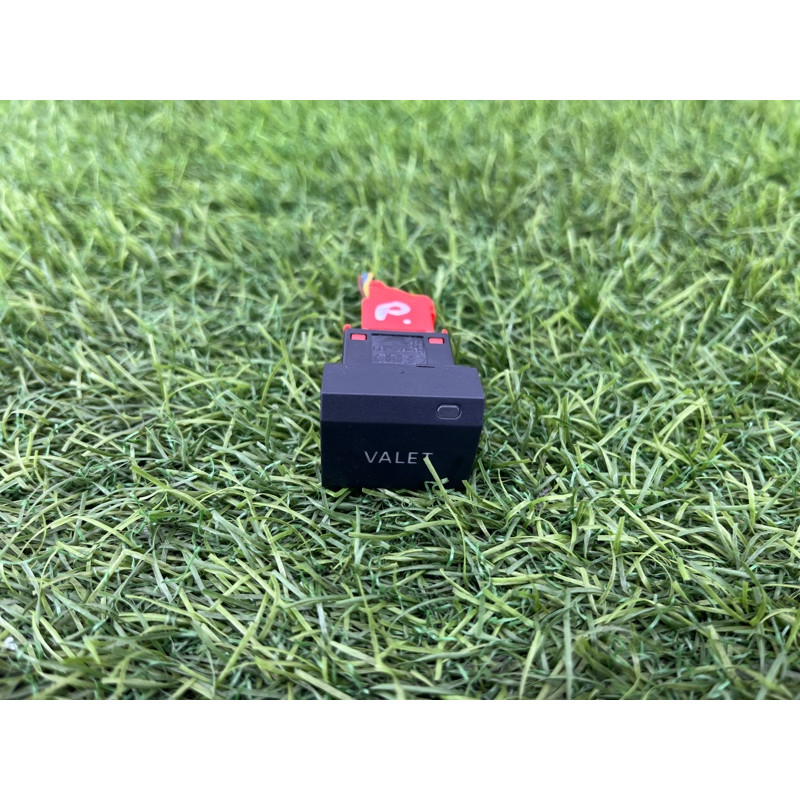 Кнопка VALET (электрика / кнопки) AUDI A8 D4 2011 4,2 4H0941503