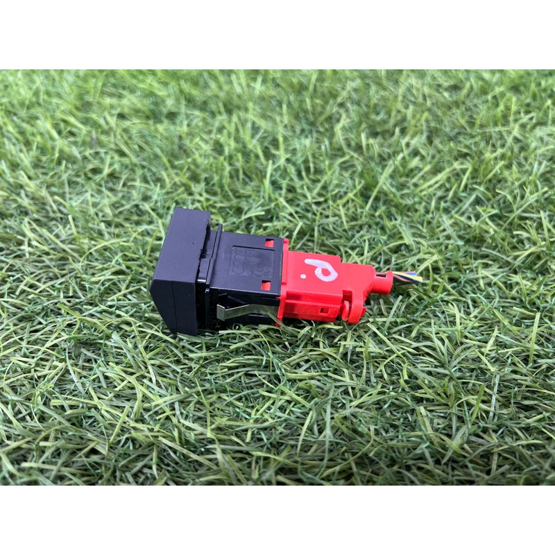 Кнопка VALET (электрика / кнопки) AUDI A8 D4 2011 4,2 4H0941503