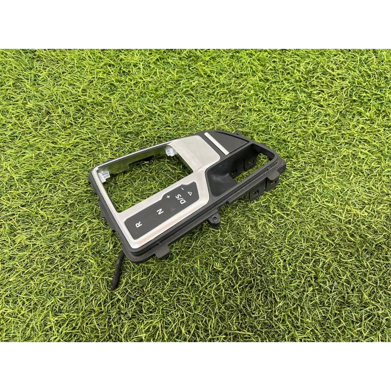 Рамка АКПП (салон) AUDI A4 B9 2017 2.0L 8W1713111CMNC