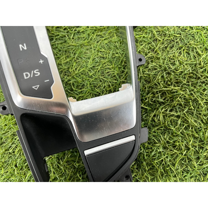 Рамка АКПП (салон) AUDI A4 B9 2017 2.0L 8W1713111CMNC