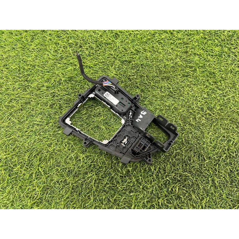 Рамка АКПП (салон) AUDI A4 B9 2017 2.0L 8W1713111CMNC