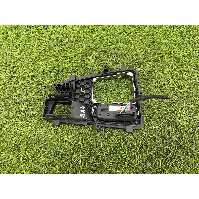 Рамка АКПП (салон) AUDI A4 B9 2017 2.0L 8W1713111CMNC