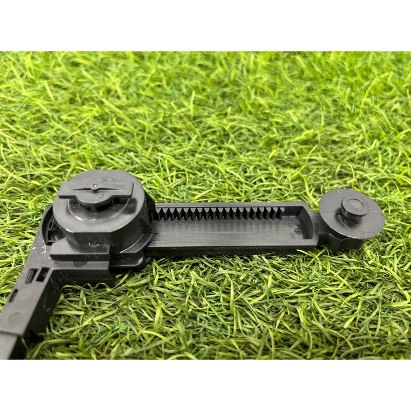 Амортизатор бардачка (салон) AUDI A4 B9 2017 2.0L 8W1880324