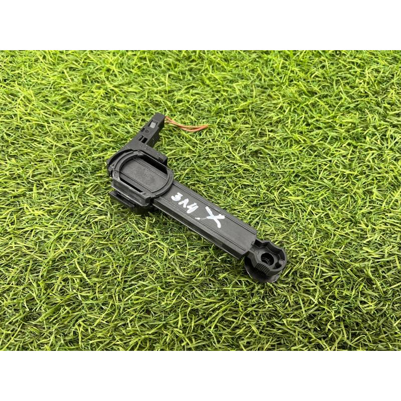 Амортизатор бардачка (салон) AUDI A4 B9 2017 2.0L 8W1880324