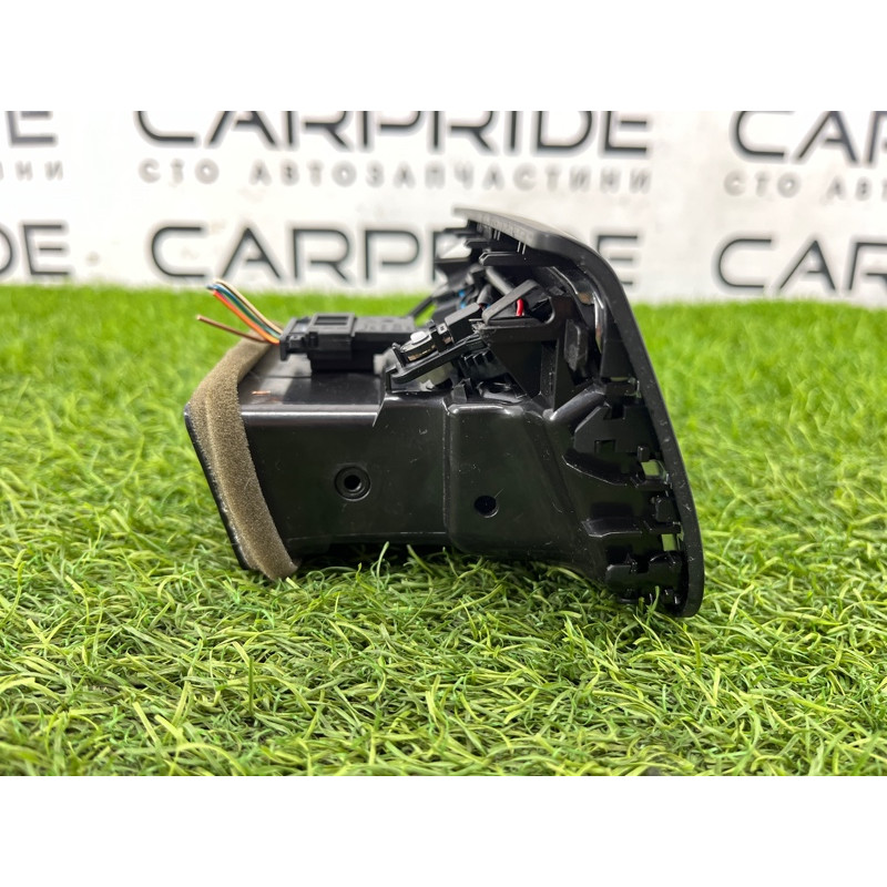Дефлектор воздуховода (салон) Audi Q5 8R 2012 3.2 CALB 8K0819203EXYK