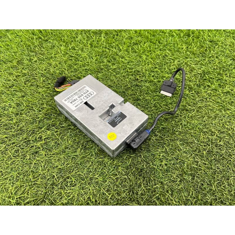 Блок управления интерфейсом (электрика / блок управления) Audi Q5 8R 2012 3.2 CALB 8T0035785A