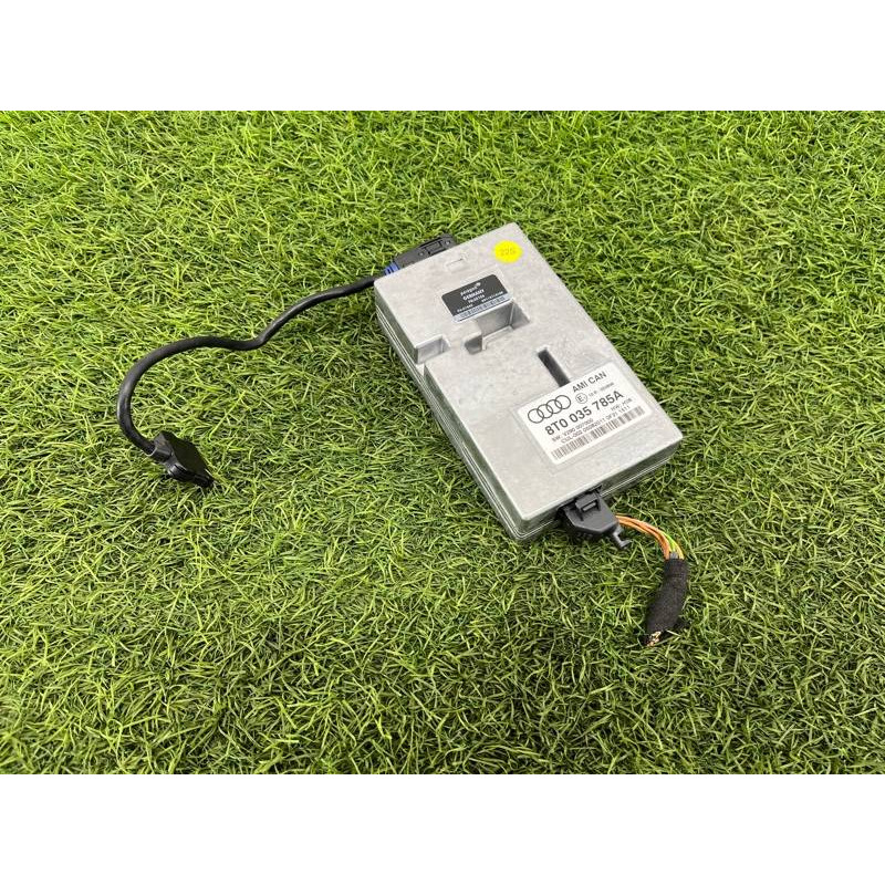 Блок управления интерфейсом (электрика / блок управления) Audi Q5 8R 2012 3.2 CALB 8T0035785A