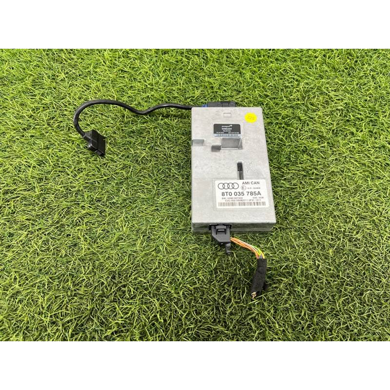 Блок управления интерфейсом (электрика / блок управления) Audi Q5 8R 2012 3.2 CALB 8T0035785A
