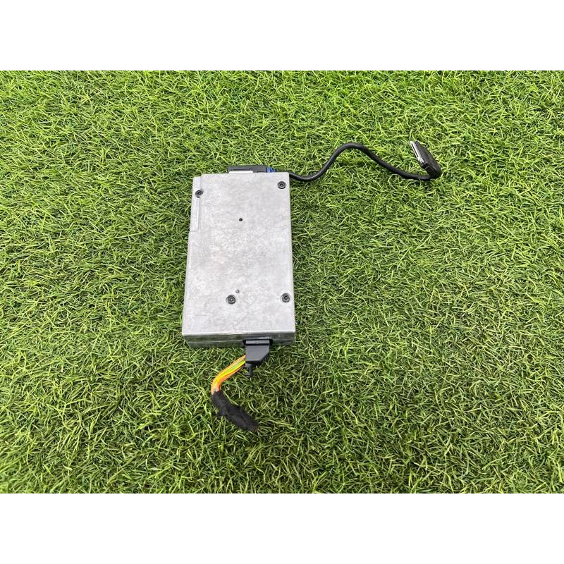 Блок управления интерфейсом (электрика / блок управления) Audi Q5 8R 2012 3.2 CALB 8T0035785A