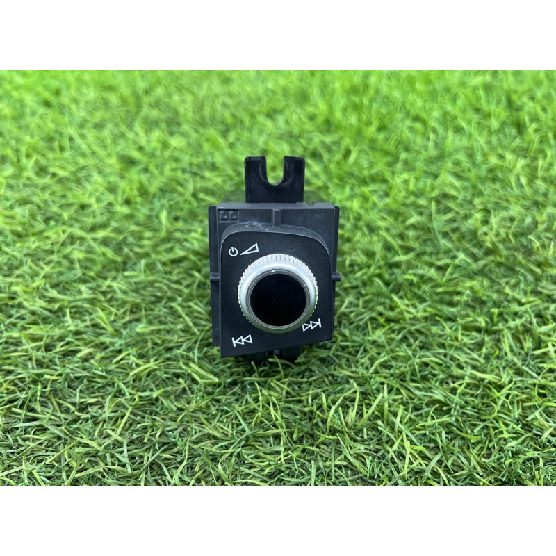 Кнопки мультимедиа (электрика / кнопки) AUDI A4 B9 2017 2.0L 8W1919616