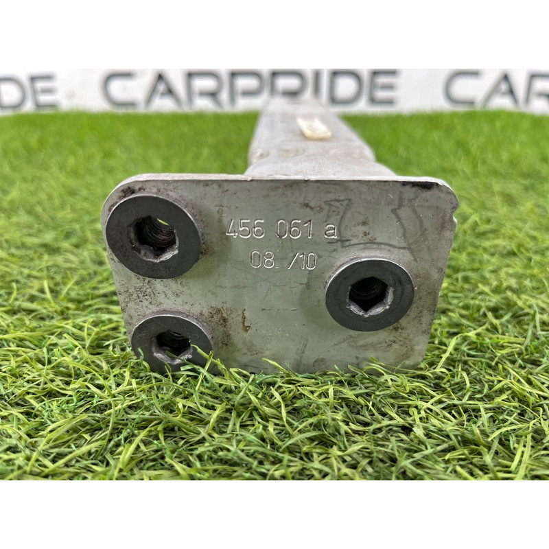 Кронштейн усилителя бампера (стекла и зеркала) AUDI A8 D4 2011 4,2 4H0806063E