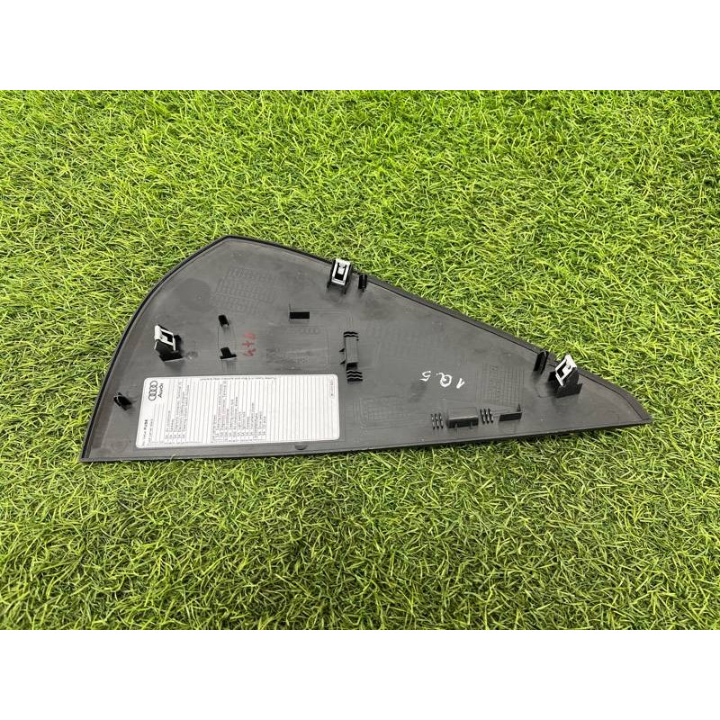 Накладка торпеды боковая (салон) Audi Q5 8R 2012 3.2 CALB 8R0857086B4PK