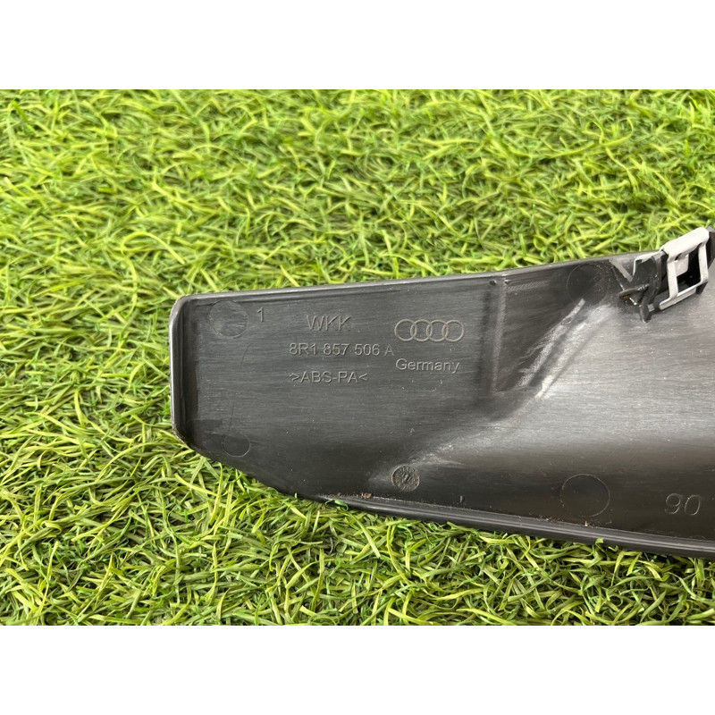 Накладка бардачка (салон) Audi Q5 8R 2012 3.2 CALB 8R1857506A4PK
